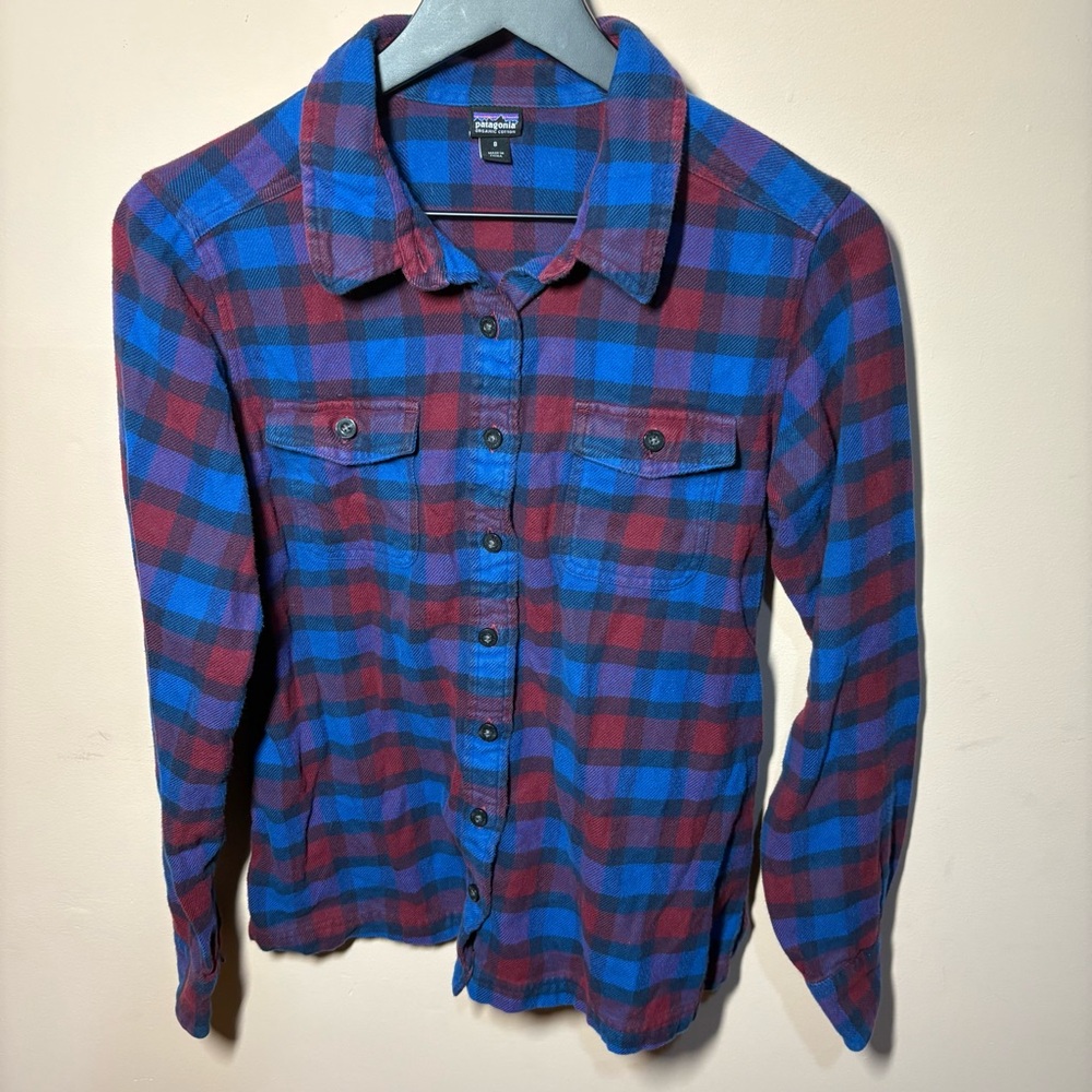 American Eagle Outfitters Blue and Red Plaid Shirt